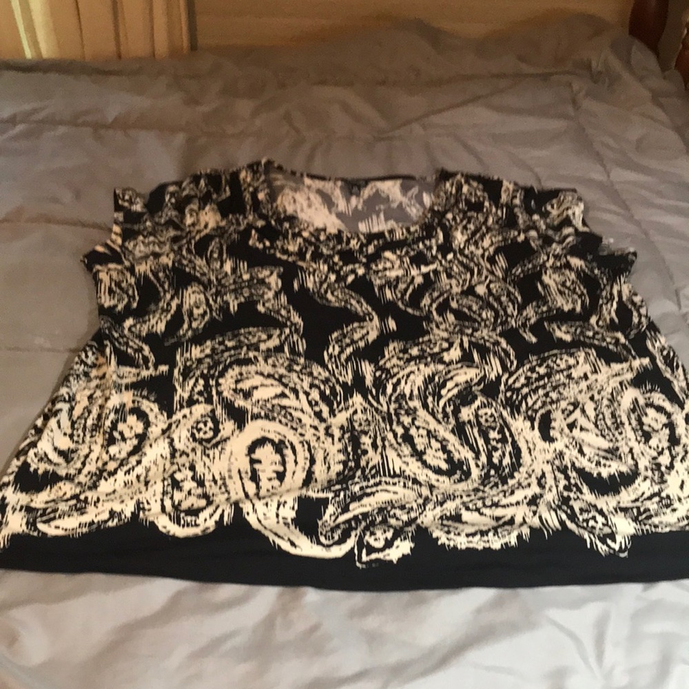 1x Rafaella Black and Cream Blouse